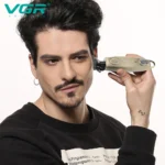 خط زن ریش و مو برای مرتب کردن خط مو